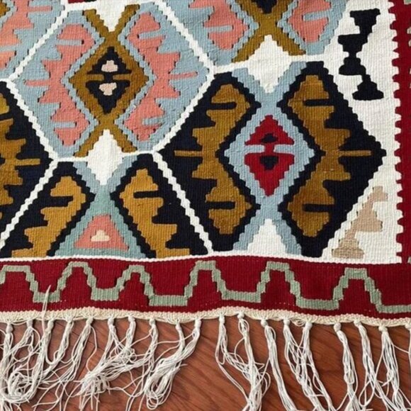 Persian Kilim Rug - Picture 10 of 16